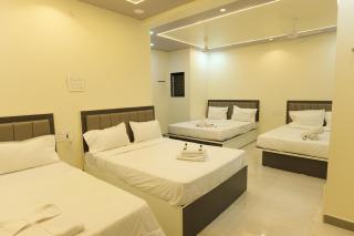 Hotel Majestic Royal, Akkalkot - 1