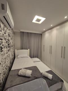 Apê Luxo Climatizado a Passos da Praia - 7