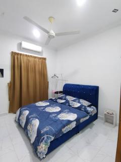ZR Homestay - 4