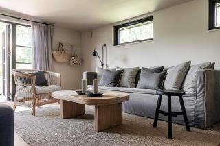 Modern guesthouse - 9