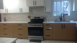 Vancouver Downtown Guest House- Walk to Skytrain & BC Place- Free Parking - 2