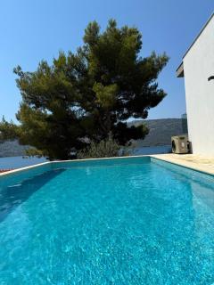 Villa Regina with heated pool and sea view - 9