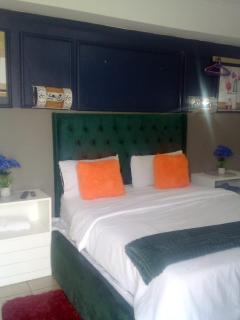 Ekhaya Airport Lodge - 3