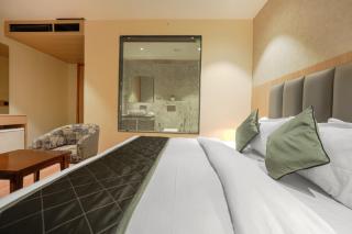 Luxe Stayz JR Marrion - 5