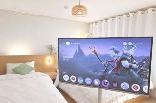 STAY H # Prime Location # 1 Stop to Seongsu # Lines 2,5 #Hongdae# Myeongdong# KSPO #DDP - 6