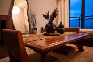 Wabi-Sabi Stay at Knightsbridge Residences - 9