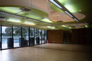 Wabi-Sabi Stay at Knightsbridge Residences - 5