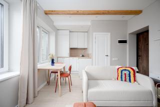 Modern 1BR Apartment Free Parking Fast Wi-Fi - 0