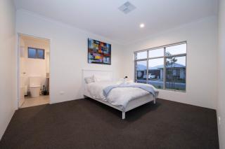 Henley Brook - Finest - 3