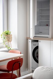 Modern 1BR Apartment Free Parking Fast Wi-Fi - 5