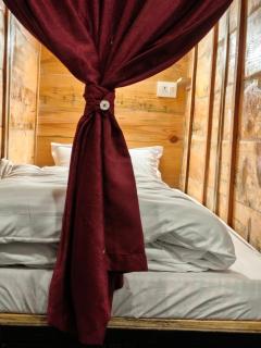 Hostel 18 Pokhara lakeside - 3