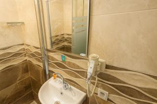 Lion Stone Hotel - 7