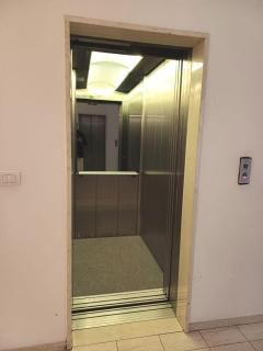 Large terrace overlooking San Luca - 9