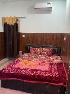 Shri Ladli Ji Guest House - 9