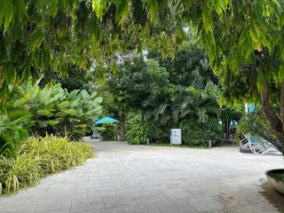 Tambuli Seaside Living & Resort - 9