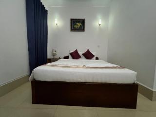 Spacious Khmer Villa - Pool - Fast Wi-Fi - 6