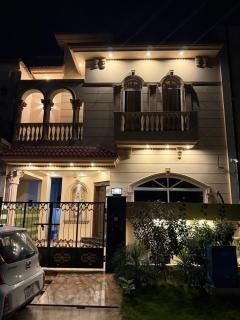 DHA Lahore full house Near airport and Raya golf - 0