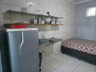 Quitinete econômica perto da Meia Praia Itapema qq CK2 - 0