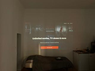 Modern Industrial Loft at Westbahnhof - Smart Beamer, Netflix & Long Stay Ready - 1