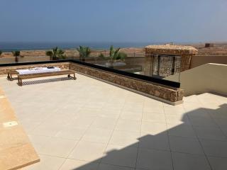 TheCastleLeftVilla - 8