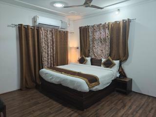 Savera inn Resort - 8