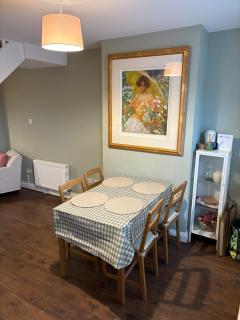 2 Bed Terrace Cottage with Cathedral Views - 6