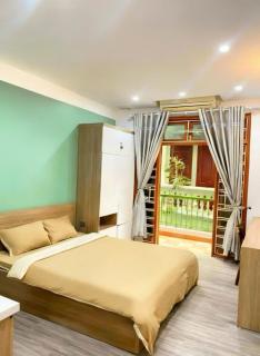 Balcony STU 301 Near Uncle Ho's Mausoleum - 0