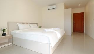 Three Monkeys Chaweng Beach - 4