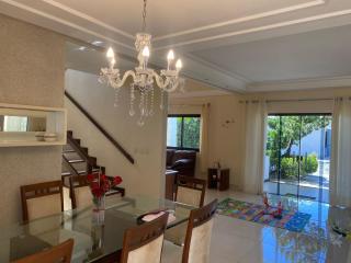 Casa Alto Padrão 4 dormitorios com Jacuzy e Pisina Privada - 2