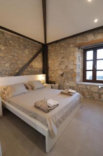 Omorphi Seaside Villa - 2