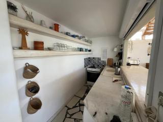 L Apothiki - Chora, Ios - 1