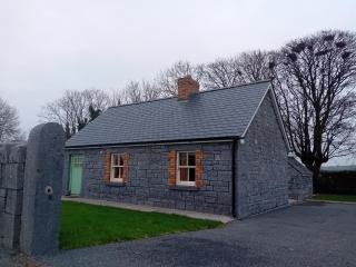 Fenniscourt Cottage - 0