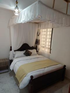 The Lakeside Apartments - 4