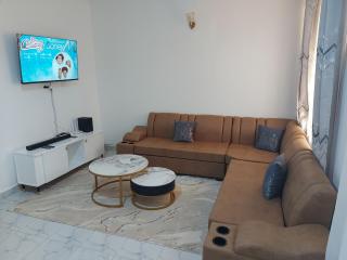 The Lakeside Apartments - 9