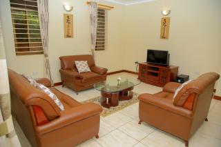 CALM SUITES KAMPALA - 4