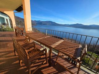 Traum-Balkon mit Panoramablick und Pool am Lago Maggiore - 7