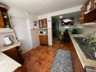 Betty Hospedaje-Full Equipada-Estacionamiento Incluido - 1