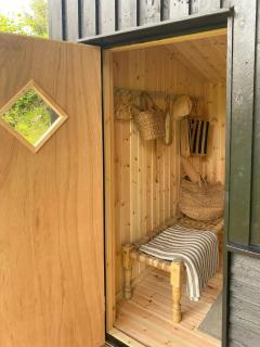 Renovated Summer Home With Terrace - 9