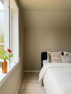 Classic Swedish Wooden House Near Sea And Forest - 9