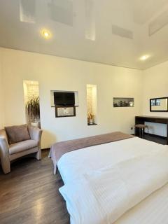 Apartment Mitskevycha Square 5 - 7