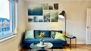 Relaxing Modern Apartment with 6 beds, New Furniture&Repair - 0