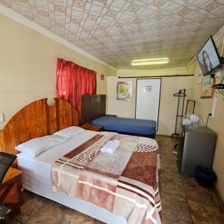 HostHub Guest House - 7
