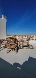 349R · Spacious 1BR Living Room Rooftop - 1