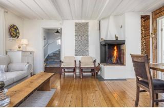 Authentic Swedish seafront house with sauna, beach & hot tub - 5