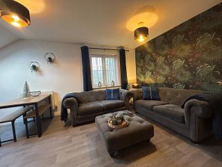 Parkway Court - Two bedroom, two bathroom open plan apartment - 0