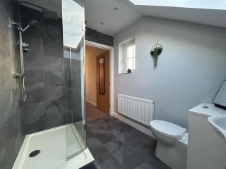 Parkway Court - Two bedroom, two bathroom open plan apartment - 1