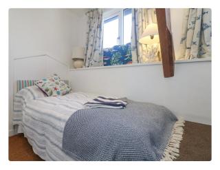 Relaxing historic Roncon's Villa, The Paddock - 2