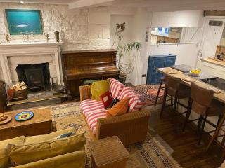 Relaxing historic Roncon's Villa, The Paddock - 1