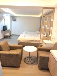 Royal Garden Home Hotel - 0