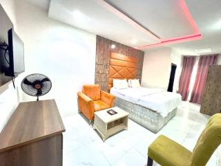 EmmaBlow Hotel and suit international - 4